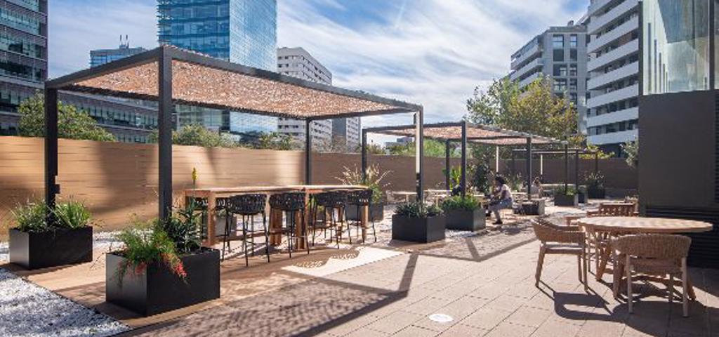 Ολοκλήρωσε την ανακαίνιση κτιρίου γραφείων στη Βαρκελώνη η Real I.S. Ολοκλήρωσε την ανακαίνιση κτιρίου γραφείων στη Βαρκελώνη η Real I.S.